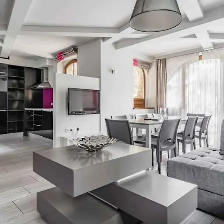 Regle Apartment *