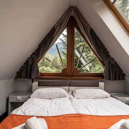 Regle Apartment *